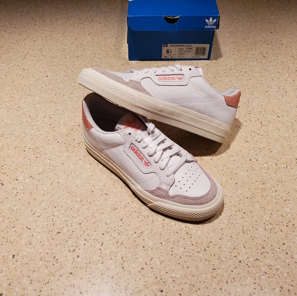 🆕️ NEW Adidas Continental Vulc White